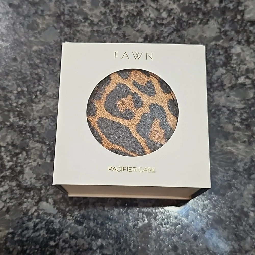 NEW Fawn Design Pacifier Case Leopard Print Faux Leather Holder Hook Zip - Picture 2 of 8